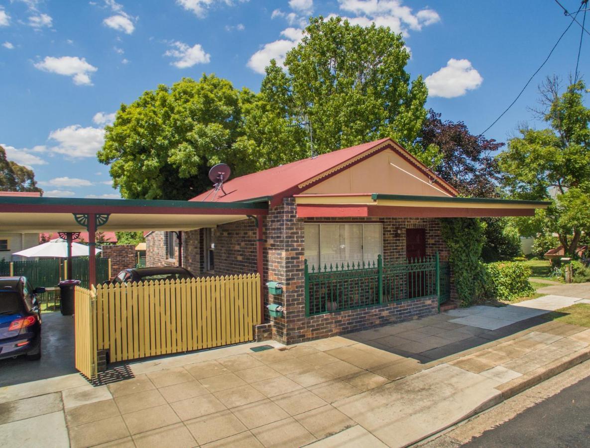 Central Armidale 2-Bedroom Apartment Exterior photo